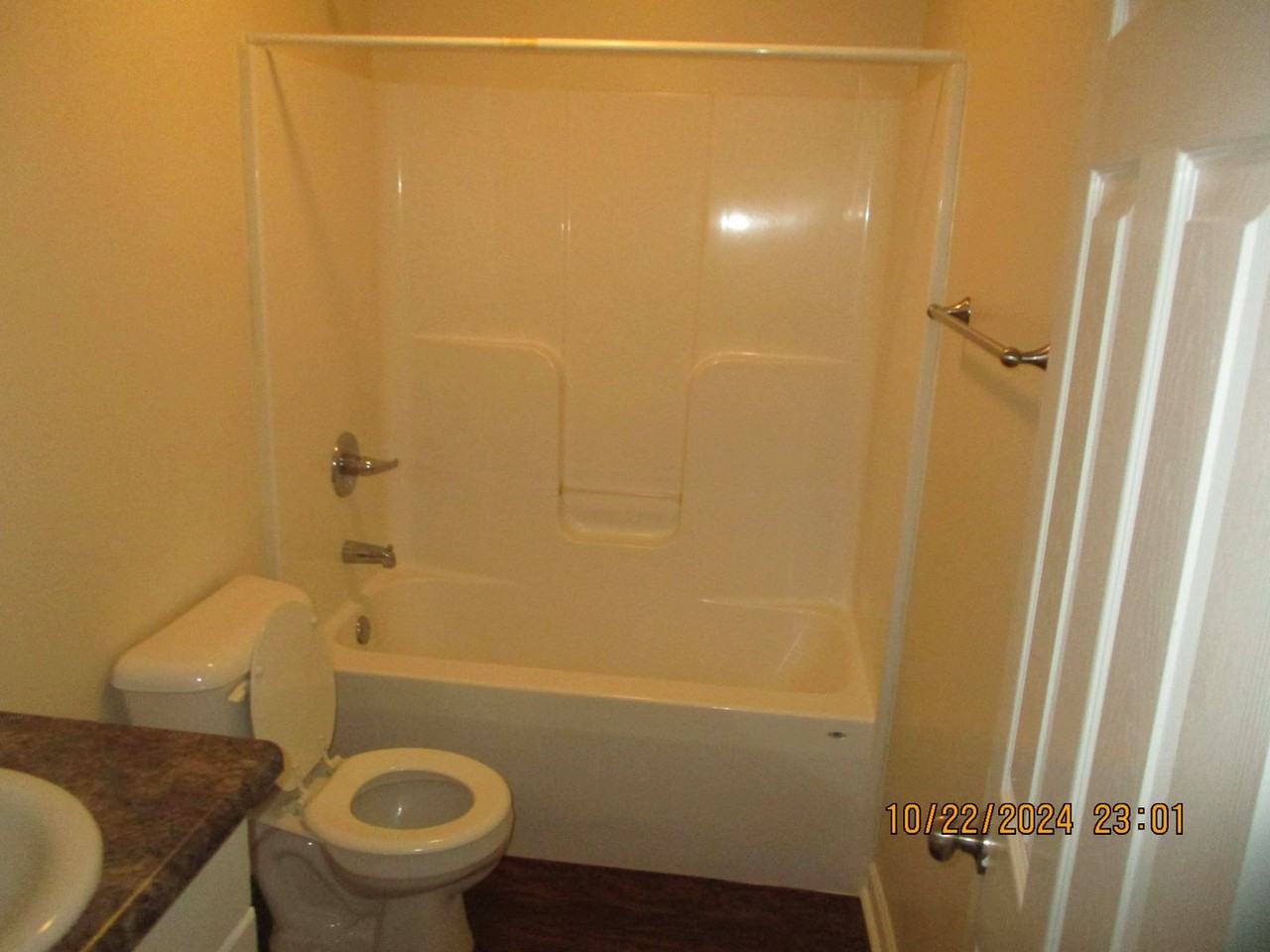 203 Glade Ln - Photo 3 of 4