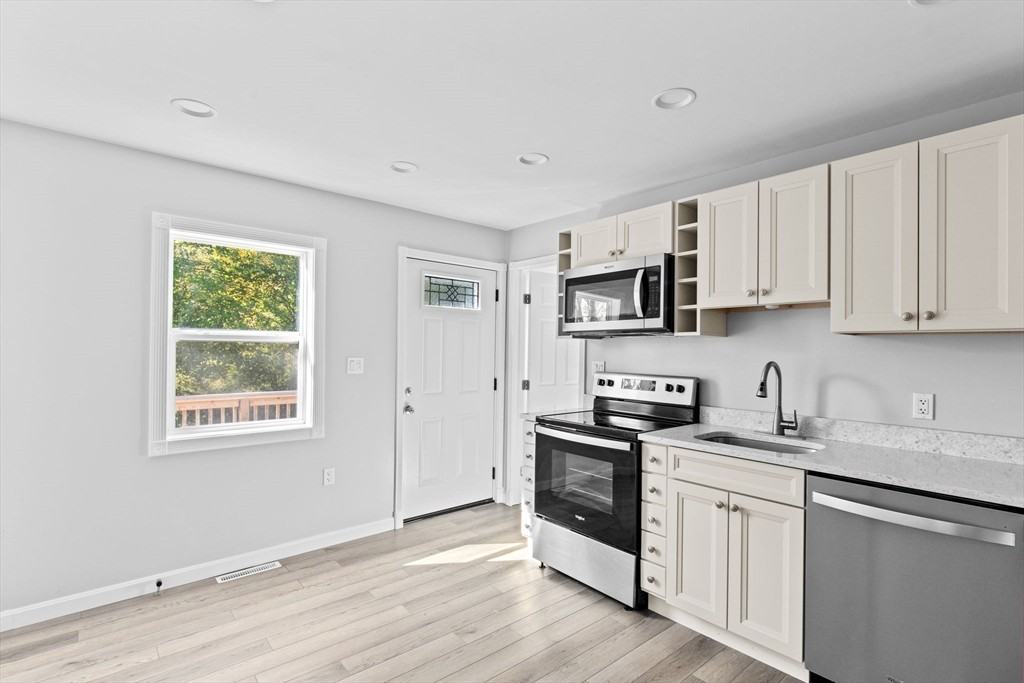 352 Beulah St #2 - Photo 2 of 17