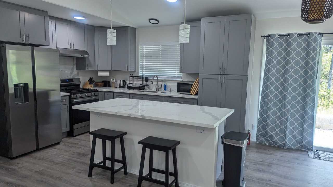 16-2063 Azure Dr Rm 3 #NA - Photo 3 of 10