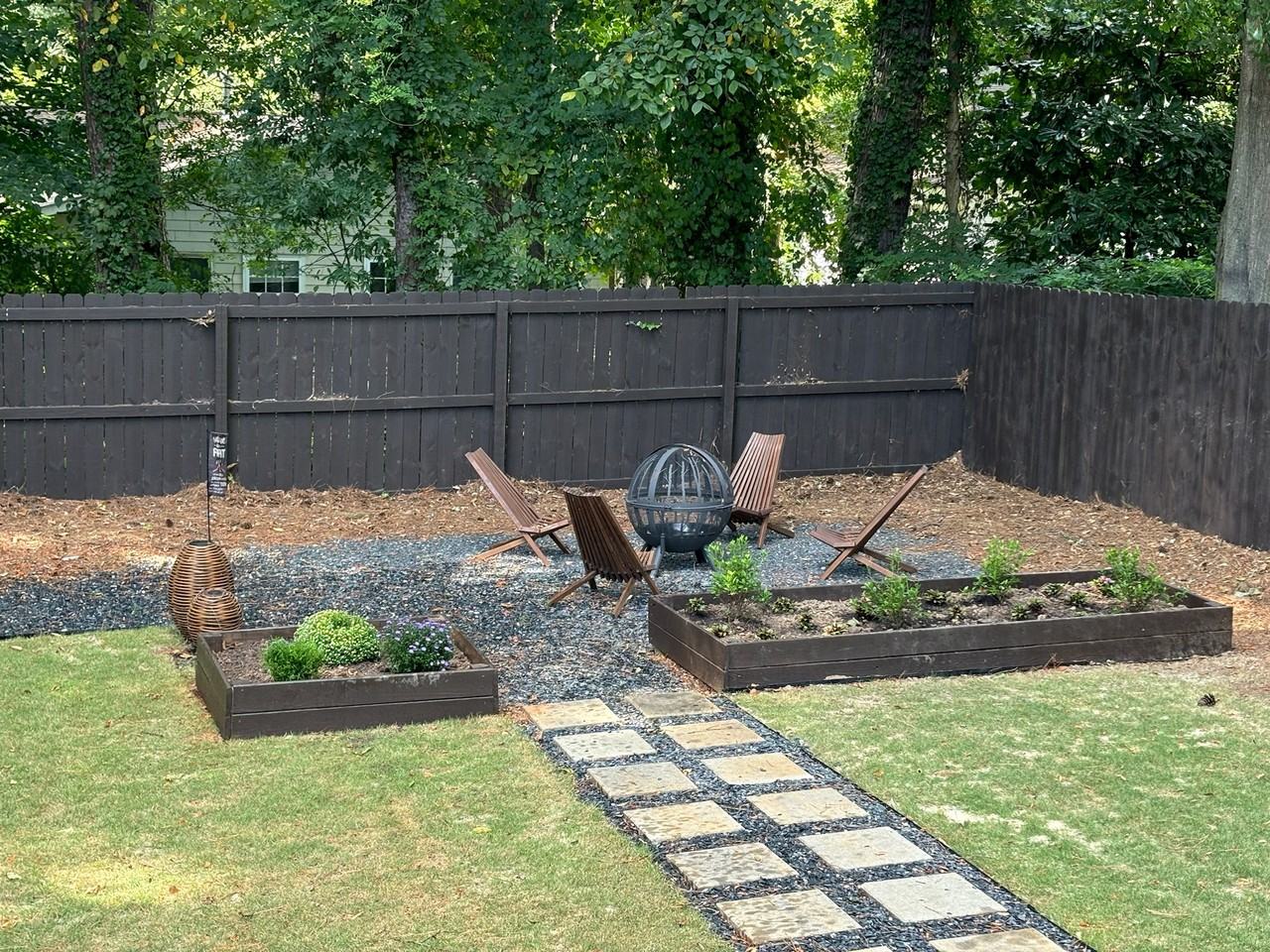 1038 Ralph Rd Ne #NA - Photo 3 of 8