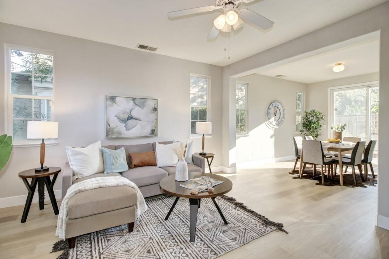 884 Holley Ct #NA - Photo 5 of 45