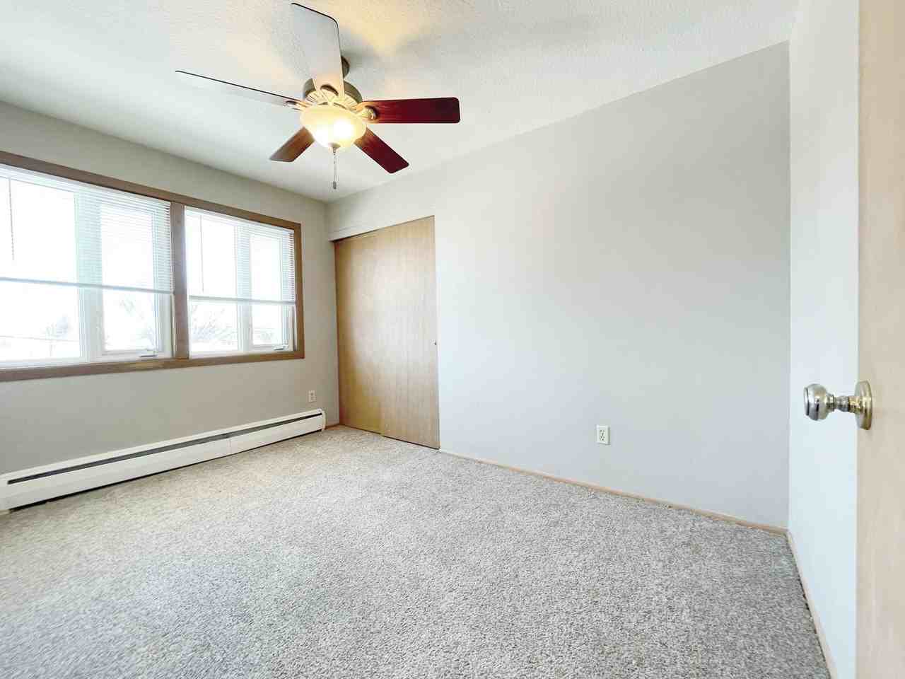 Fairmont Apartments - Photo 4 of 11