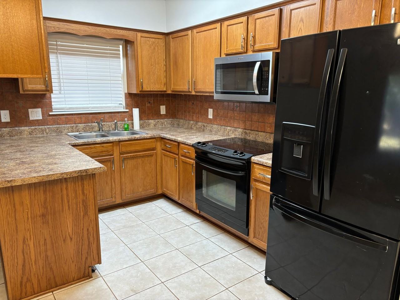 178 Kristine Blvd - Photo 3 of 23