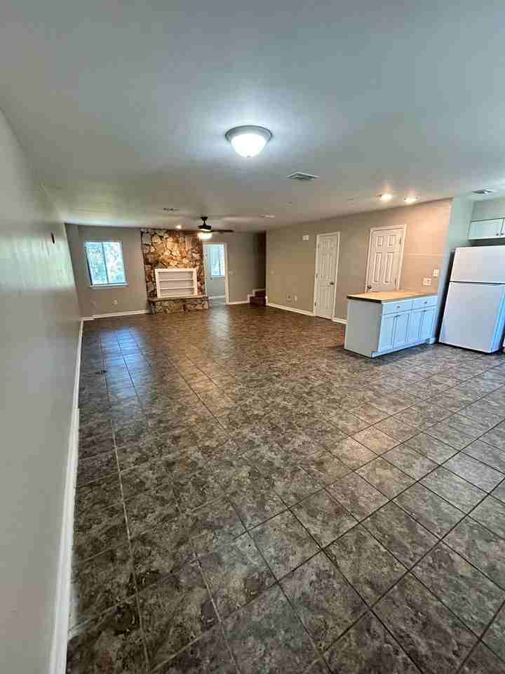 147 Cheri Ln - Photo 2 of 25