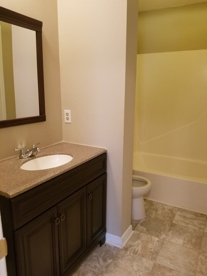 6415 Lenawee St - Photo 7 of 11