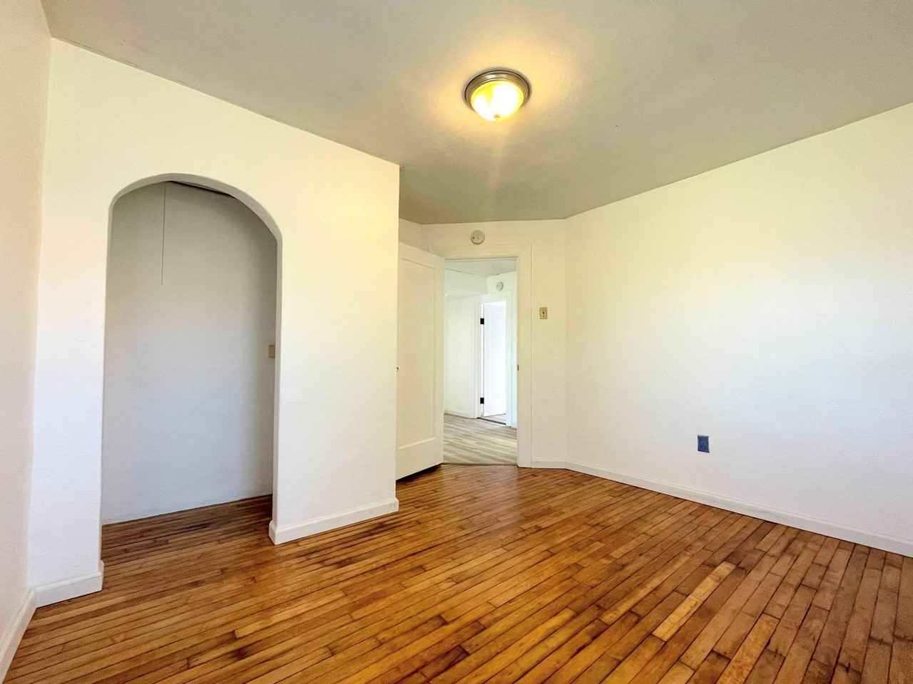 1505 N Lorraine St - Photo 6 of 15