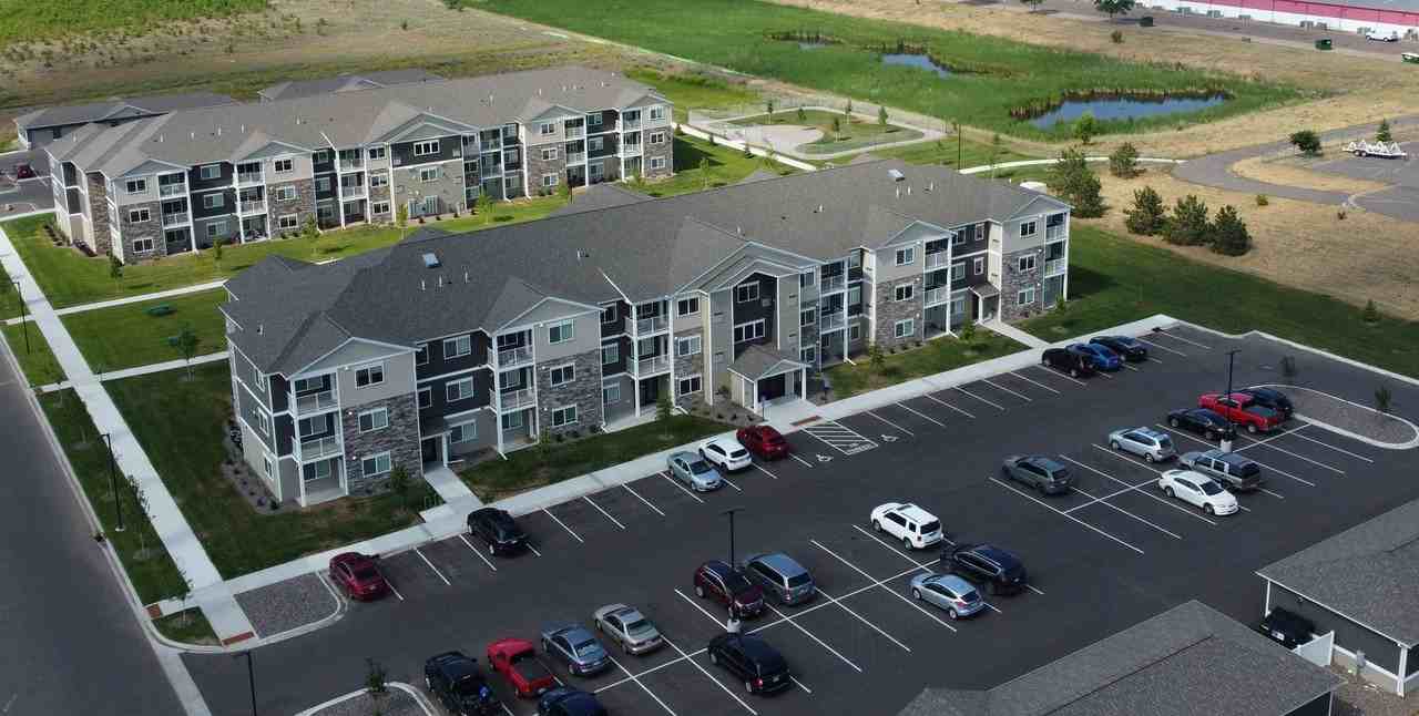 Falcon Apartments 4 - Photo 7 of 16