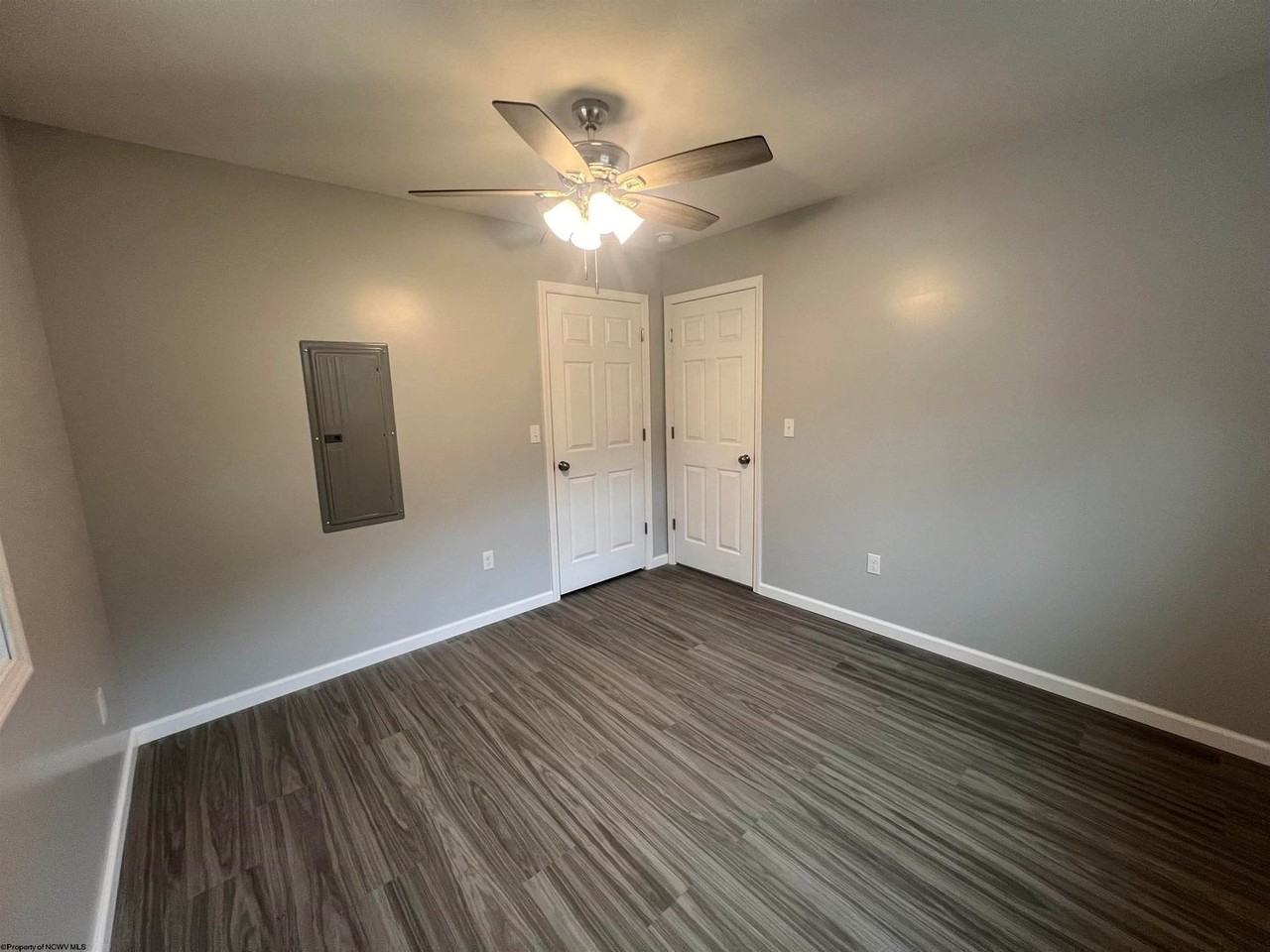 1 South St - Photo 4 of 13