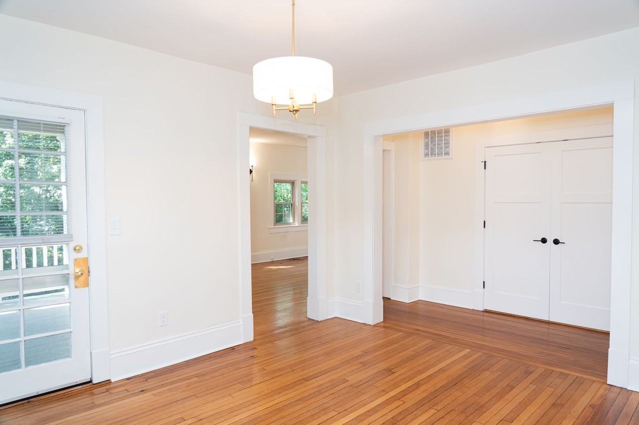 118 Oakhurst Cir - Photo 6 of 50