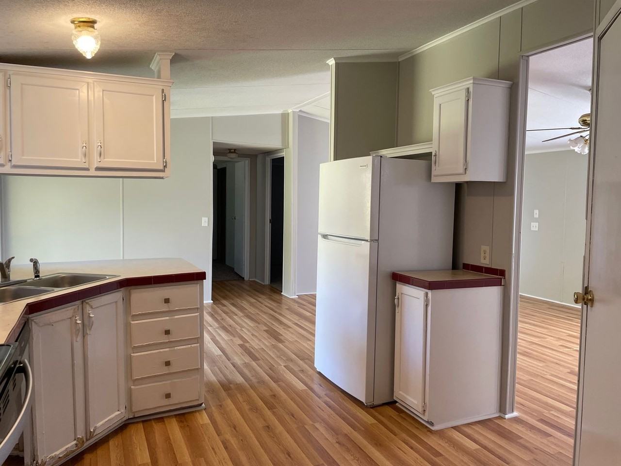 1089 Morning View Rd - Photo 7 of 20