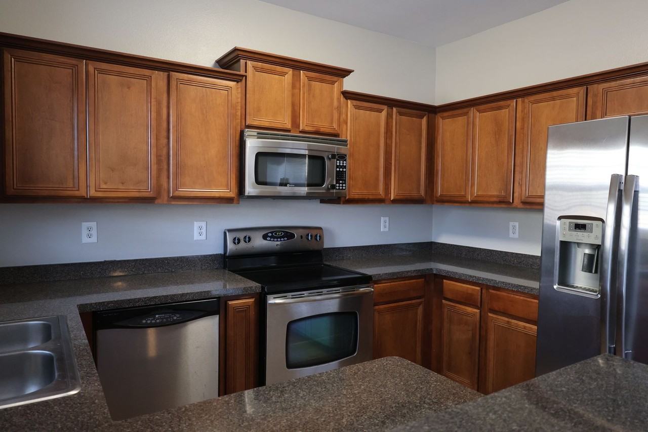 6562 Grand Hickory Dr - Photo 4 of 12