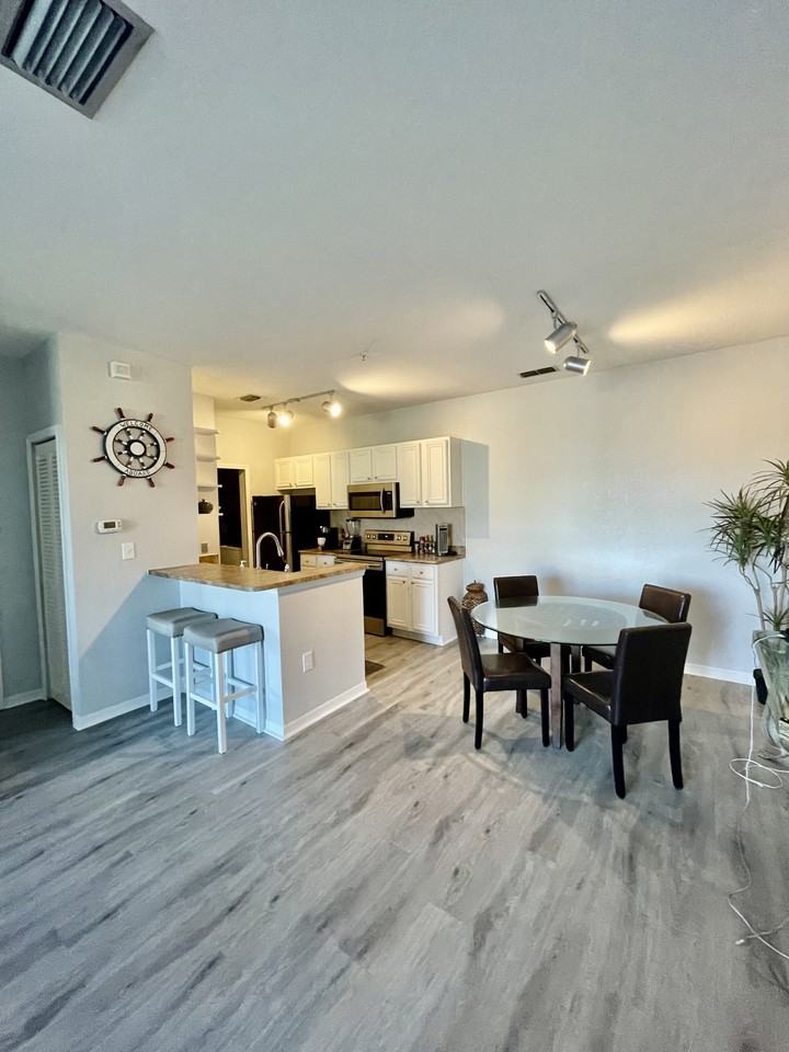 8377 38th Street Cir E #204 - Photo 5 of 33