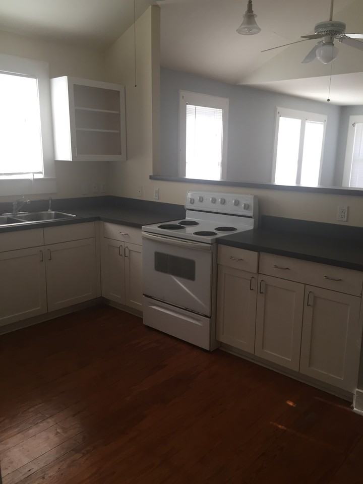 514 E Carson St #514 - Photo 6 of 13