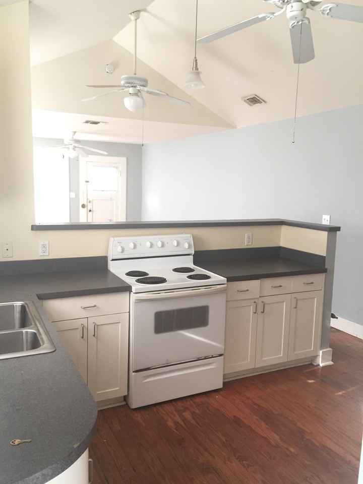 514 E Carson St #514 - Photo 7 of 13