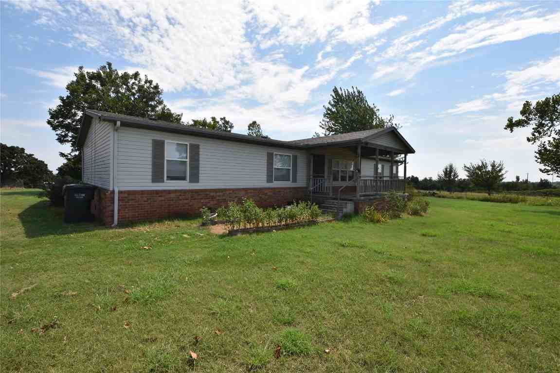 1426 S Academy Rd - Photo 3 of 42