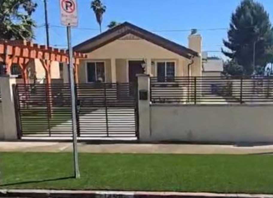 1458 W 70th Street, Los Angeles, CA 90047 4 Bedroom House for 5,000