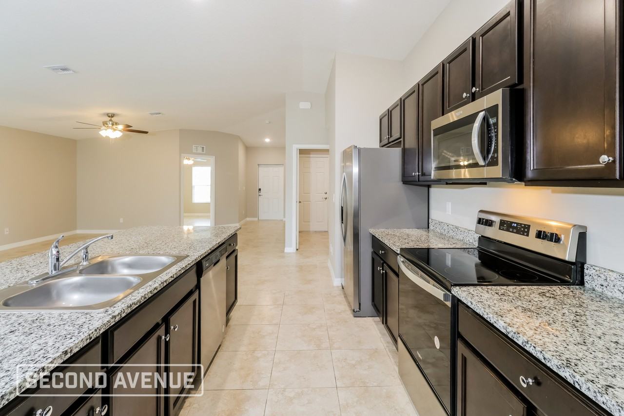 371 Dadeville St Se - Photo 4 of 26