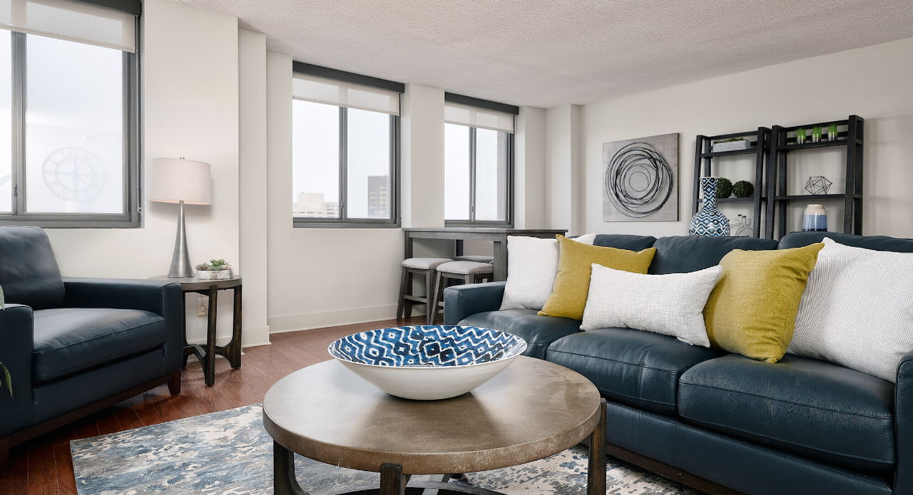 Symphony Place - Photo 6 of 50