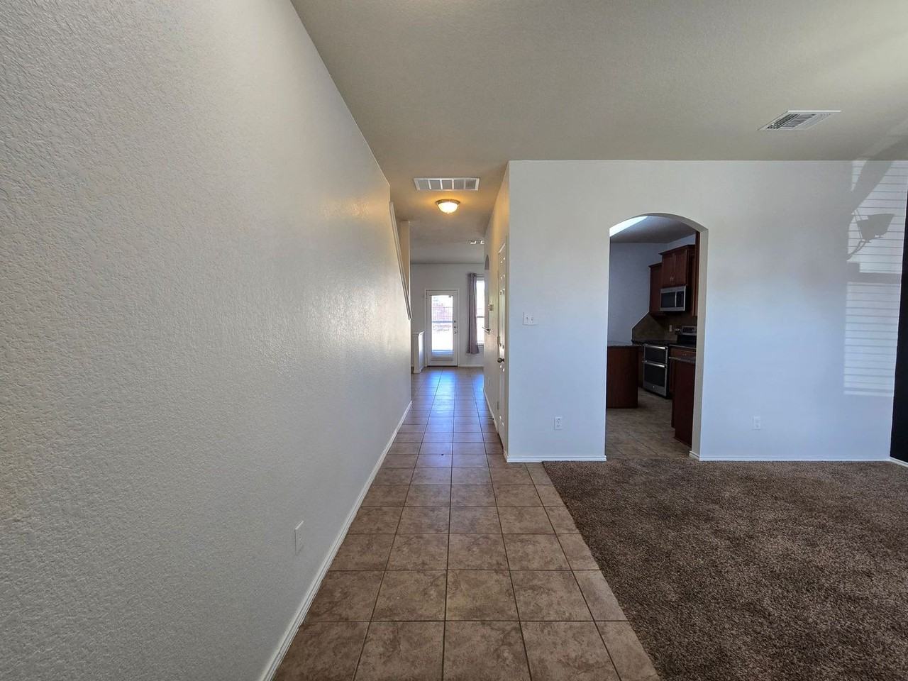 6403 Clear Brook Dr - Photo 5 of 38