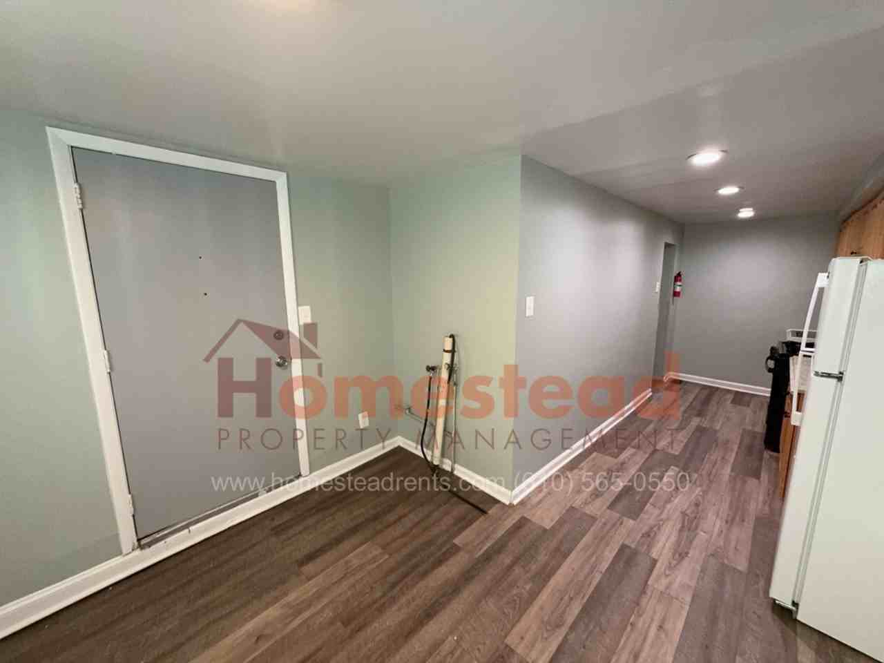 209 Hamilton Ave - Photo 5 of 40