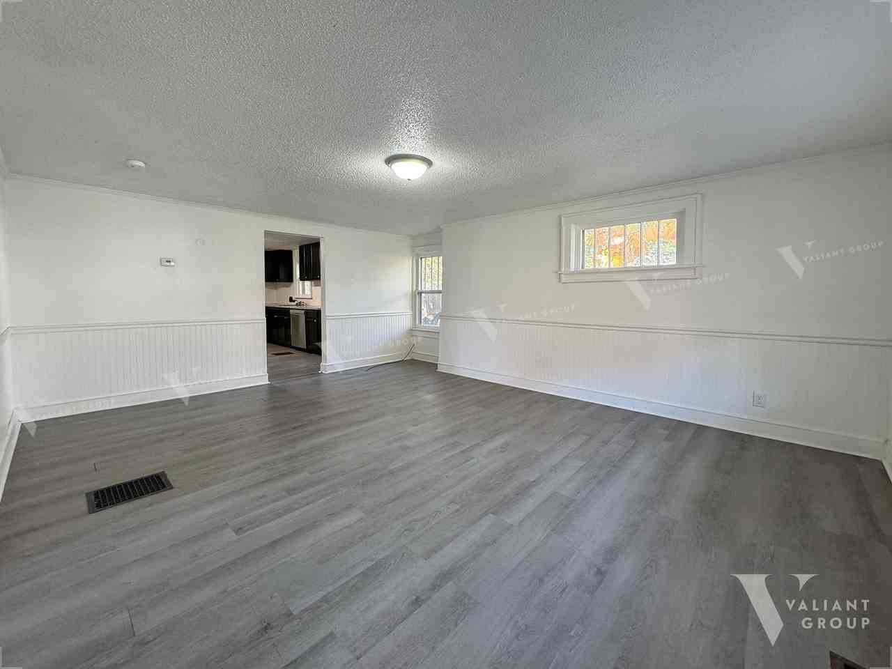 1700 E Cairo St - Photo 3 of 19