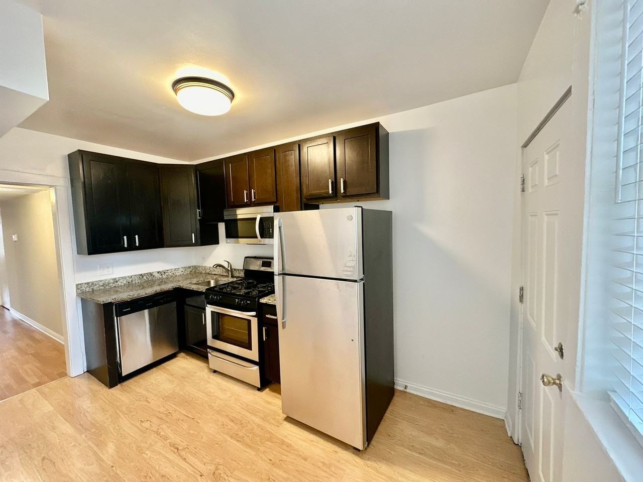 4948-50 N. Harding Ave - Photo 2 of 13