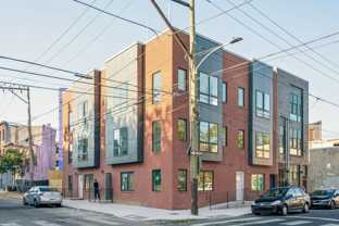 2400 W Montgomery Ave - Photo 1 of 1