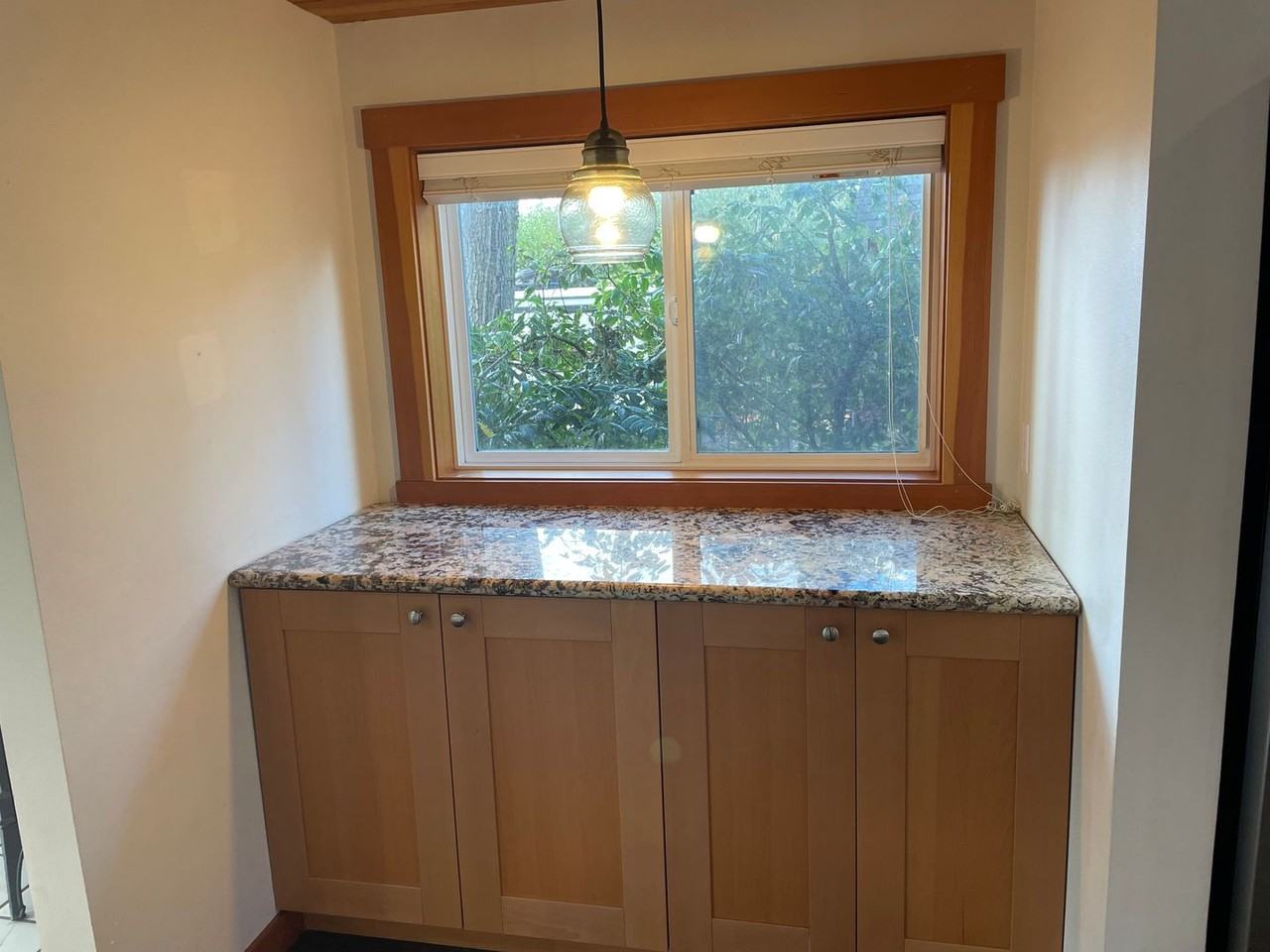 1273 Halsey Dr - Photo 7 of 39