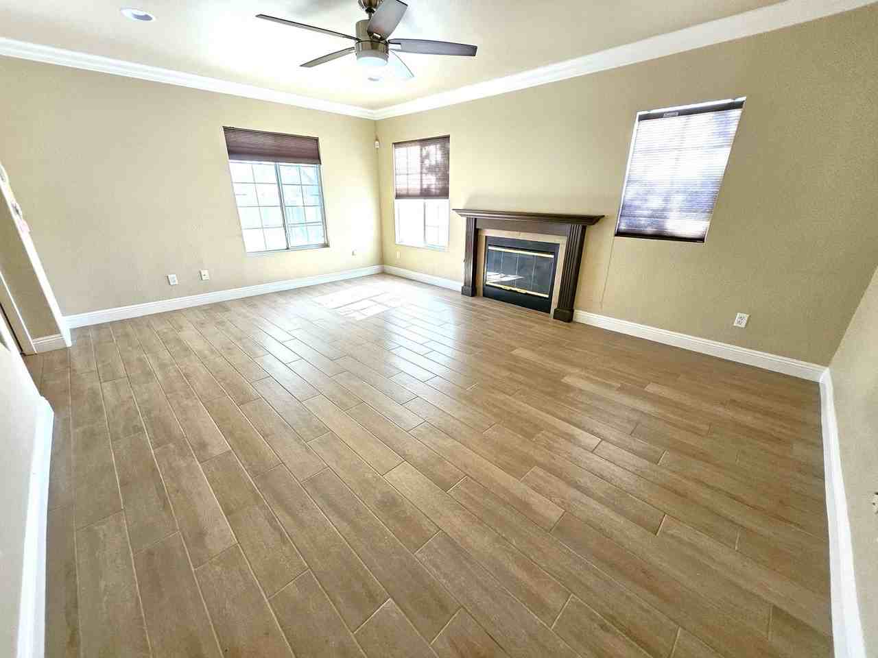 432 Winthrop Pl - Photo 2 of 42