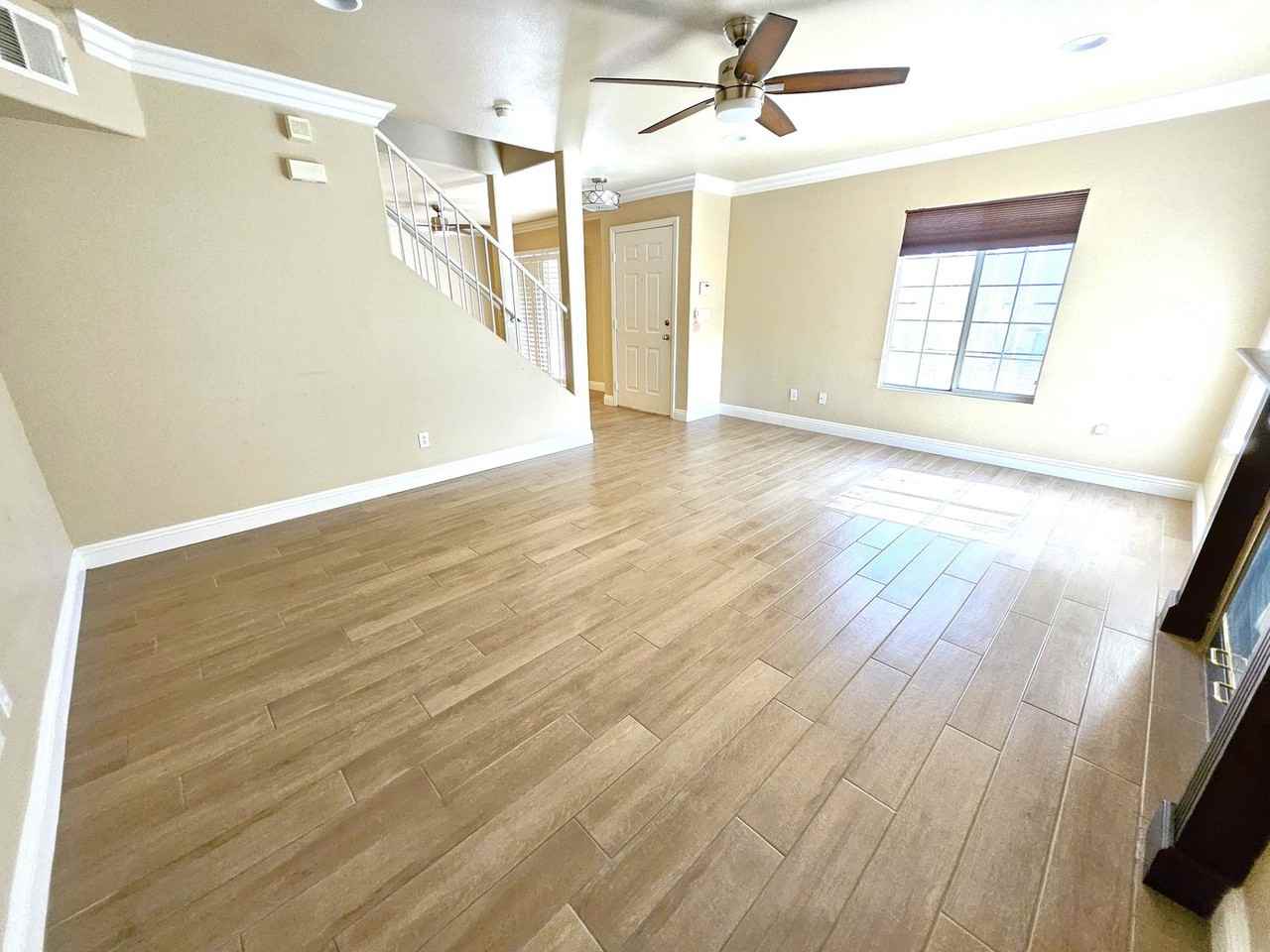 432 Winthrop Pl - Photo 3 of 42