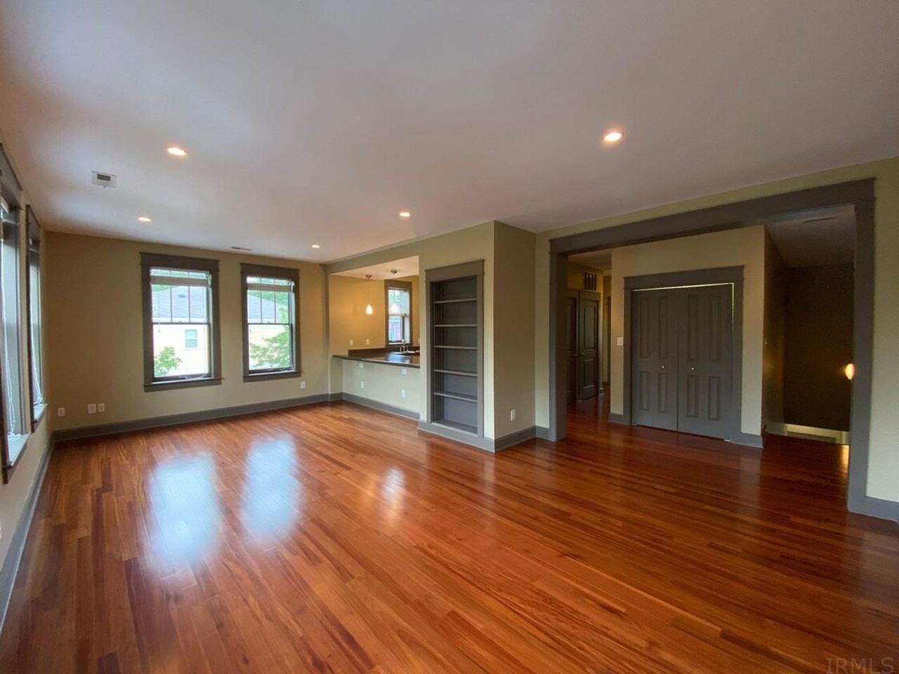 509 E. Hillside Drive - Photo 3 of 9