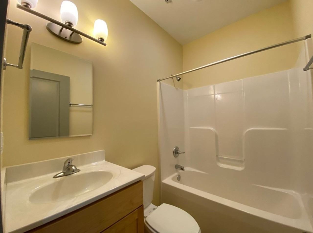 235 W. Dodds Street - Photo 5 of 12