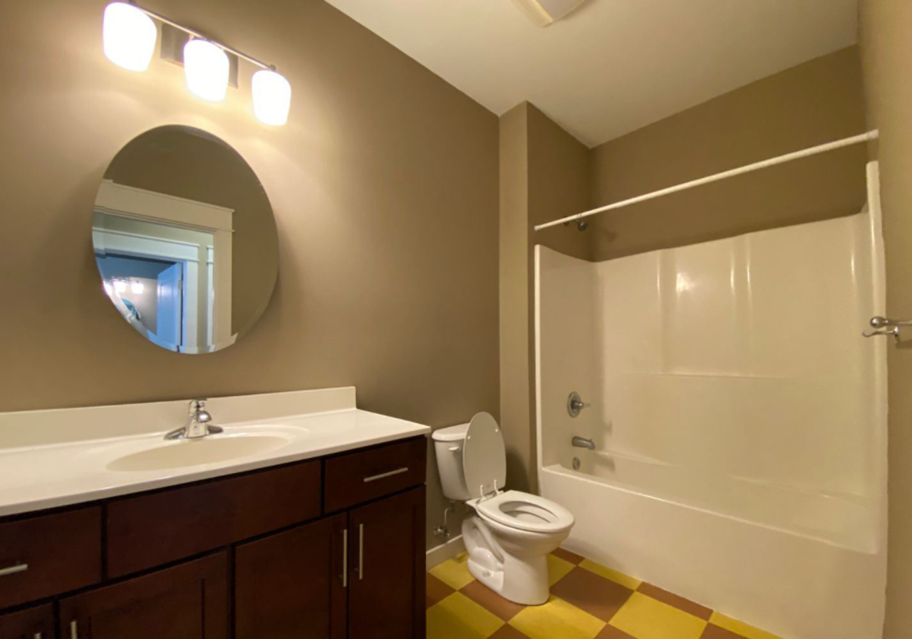 425 E. Hillside Drive - Photo 7 of 12