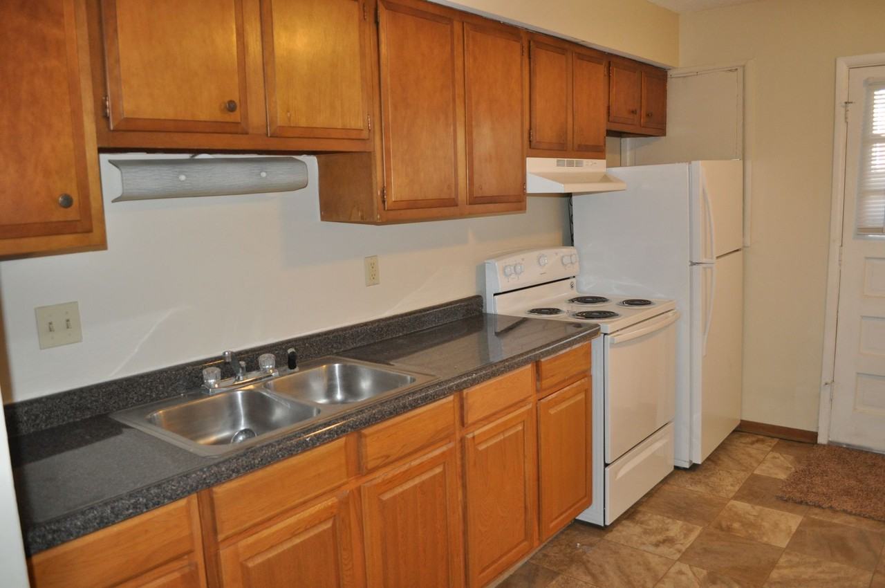 2103 Clarkview - Photo 4 of 14