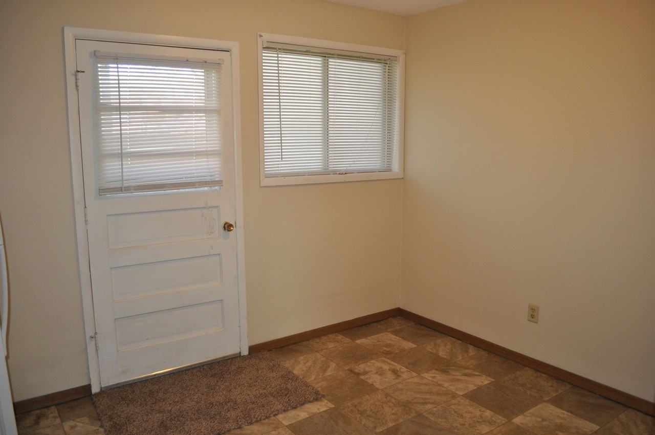 2103 Clarkview - Photo 6 of 14