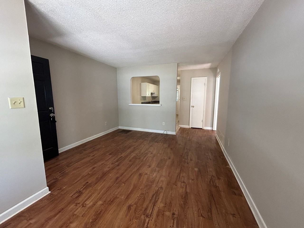 120/122 Churchill Cir - Photo 3 of 12