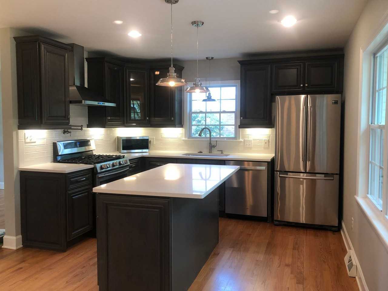 1710 Starbrook Dr - Photo 4 of 29
