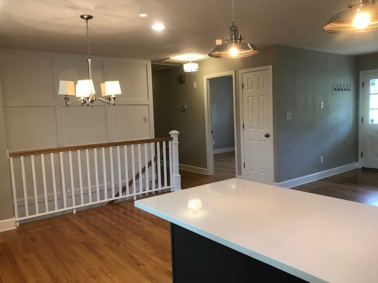 1710 Starbrook Dr - Photo 5 of 29