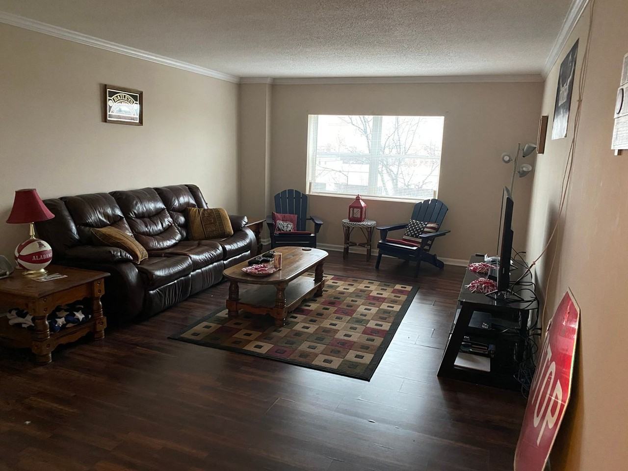 403 Stafford Pl - Photo 4 of 23