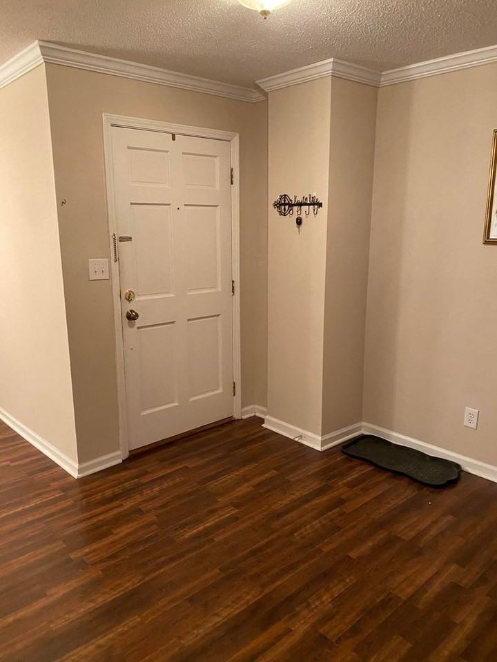 403 Stafford Pl - Photo 5 of 23