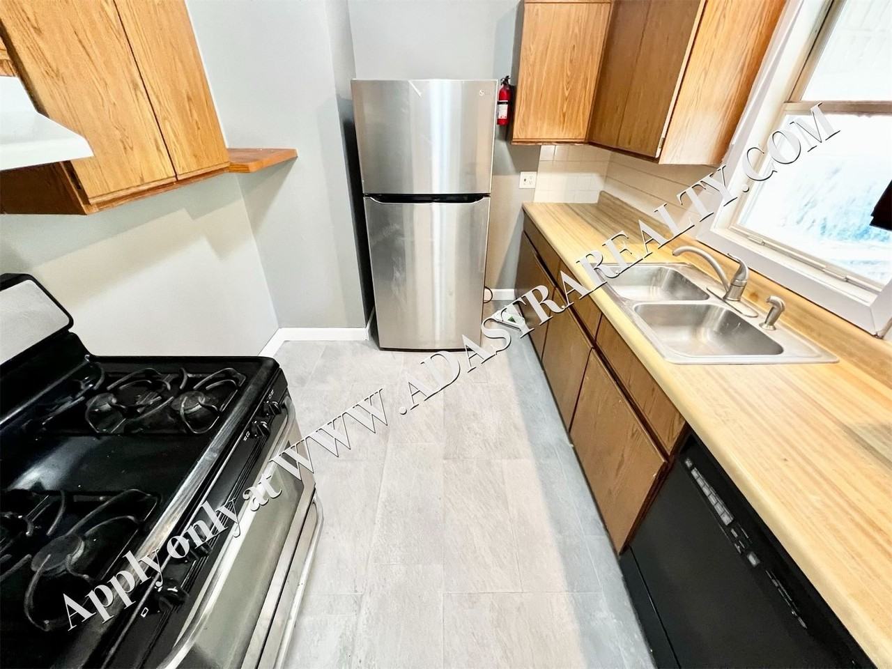 4808 Appleton Ave - Photo 6 of 21