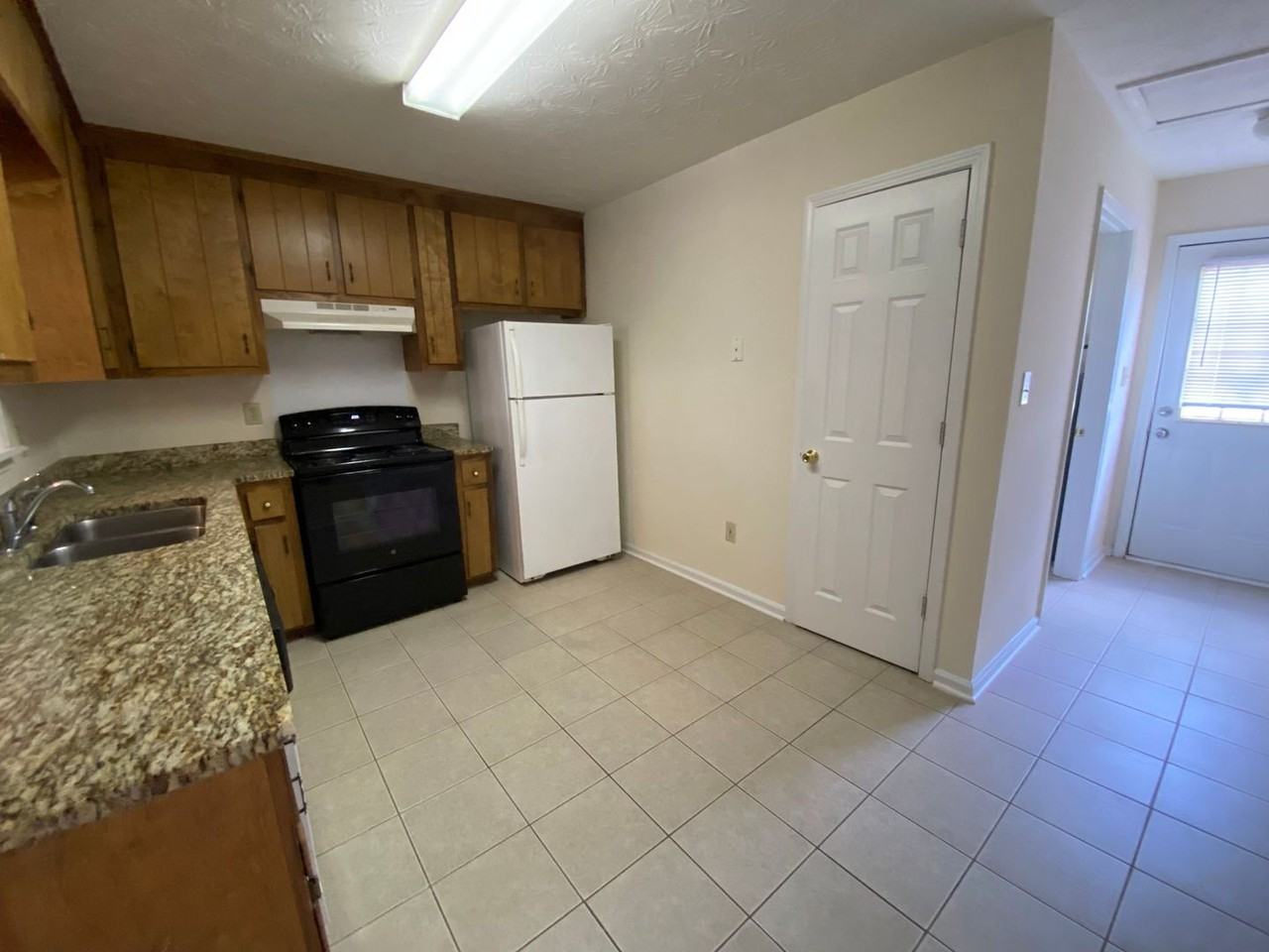 103 Hunters Run Rd - Photo 3 of 9