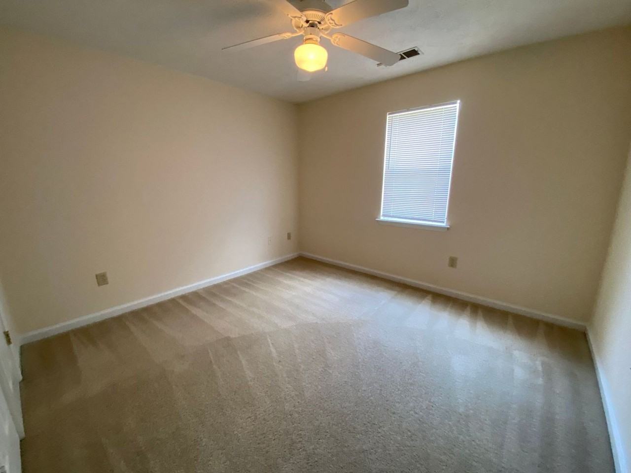 103 Hunters Run Rd - Photo 5 of 9