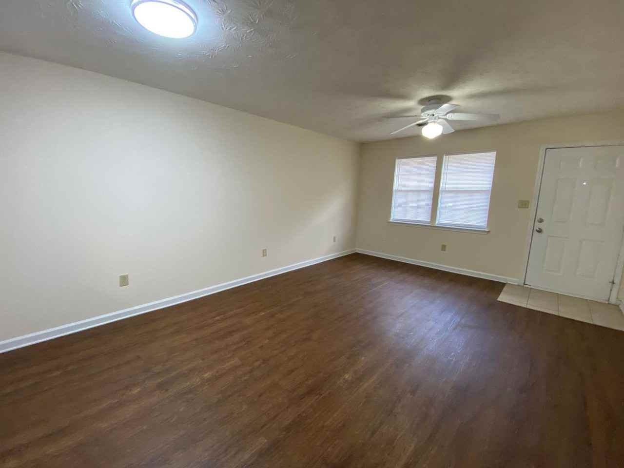 105 Hunters Run Rd - Photo 2 of 11