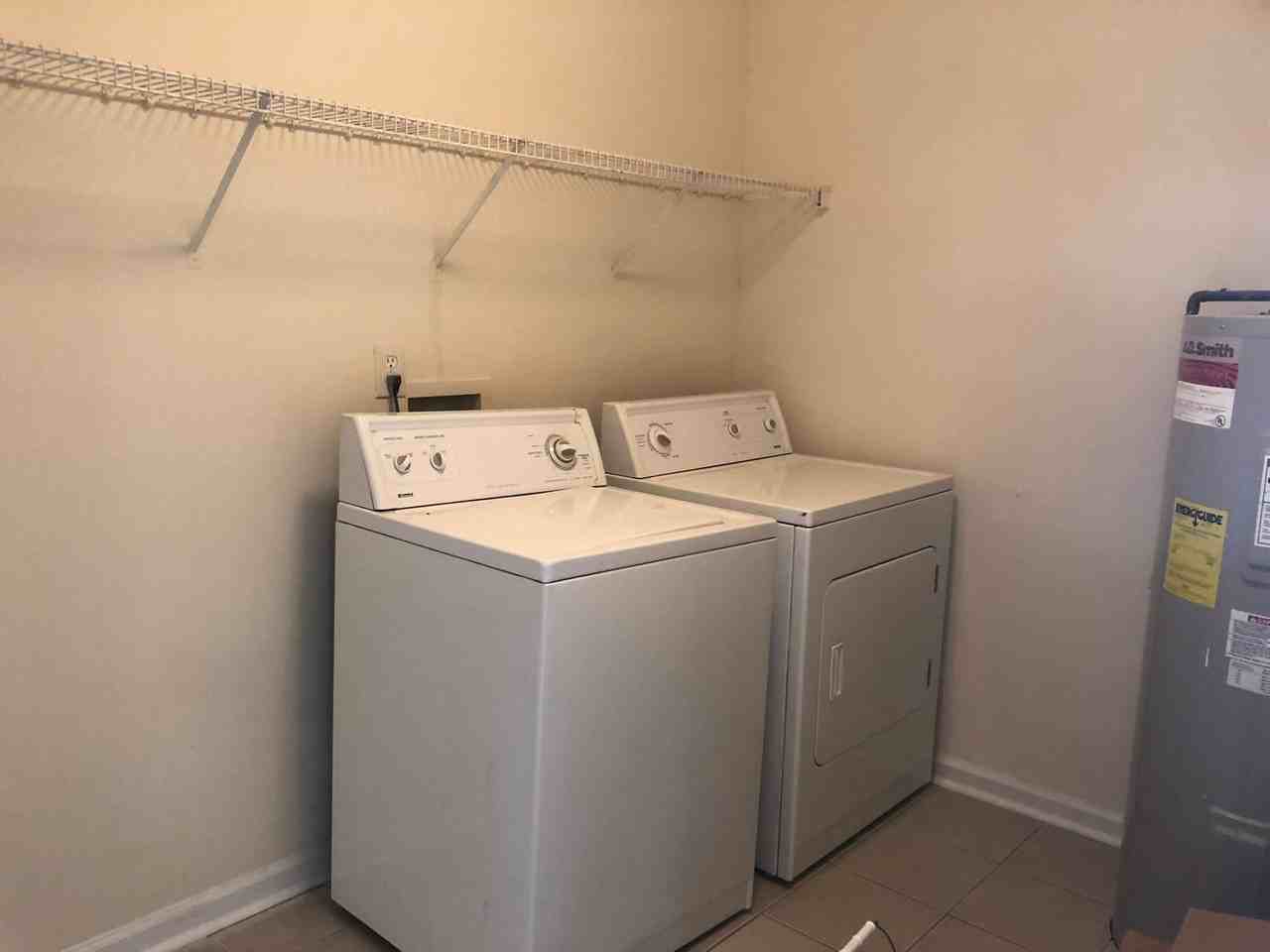 105 Hunters Run Rd - Photo 4 of 11