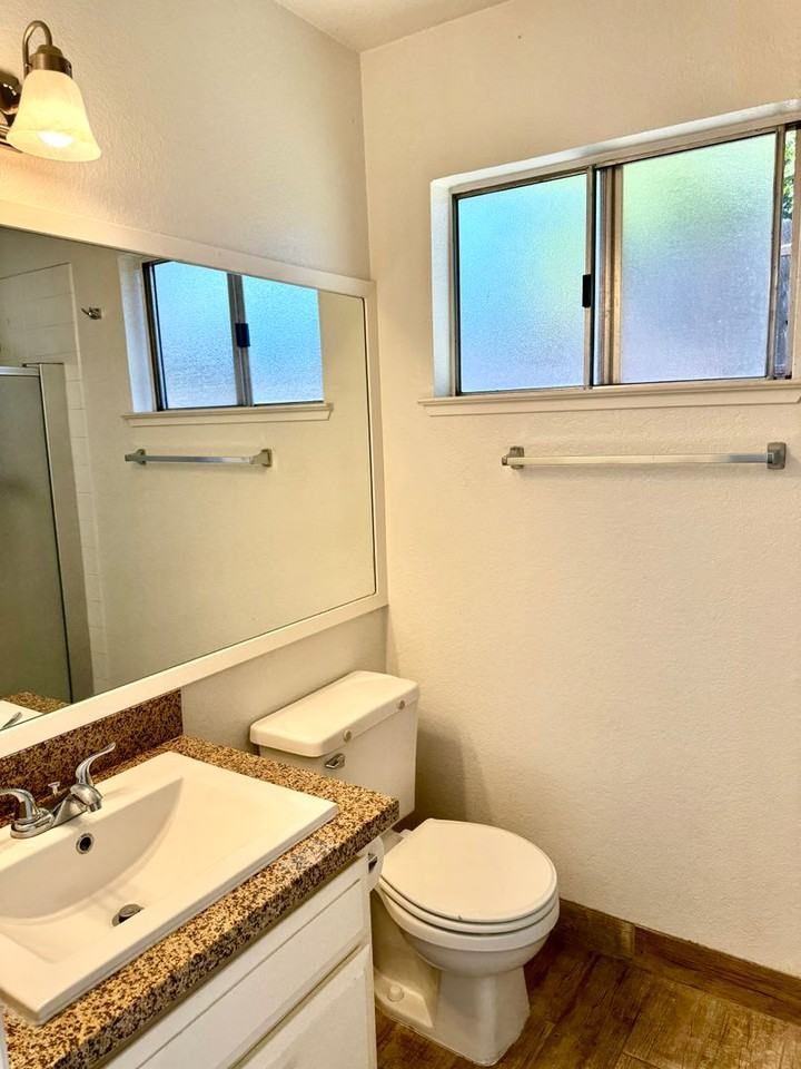 2010A Inglis Way - Photo 7 of 14