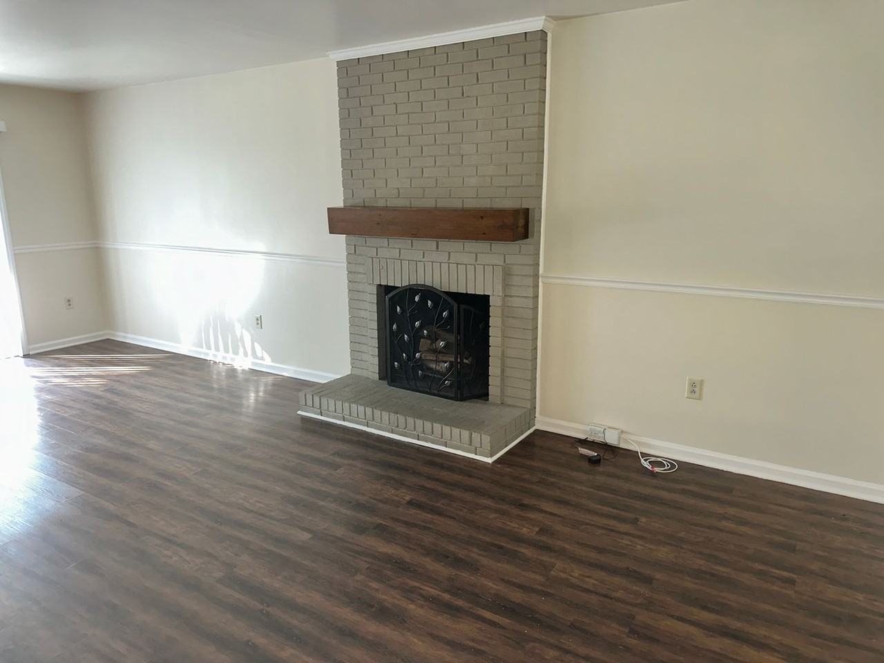 4307 Saxonbury Way - Photo 3 of 22