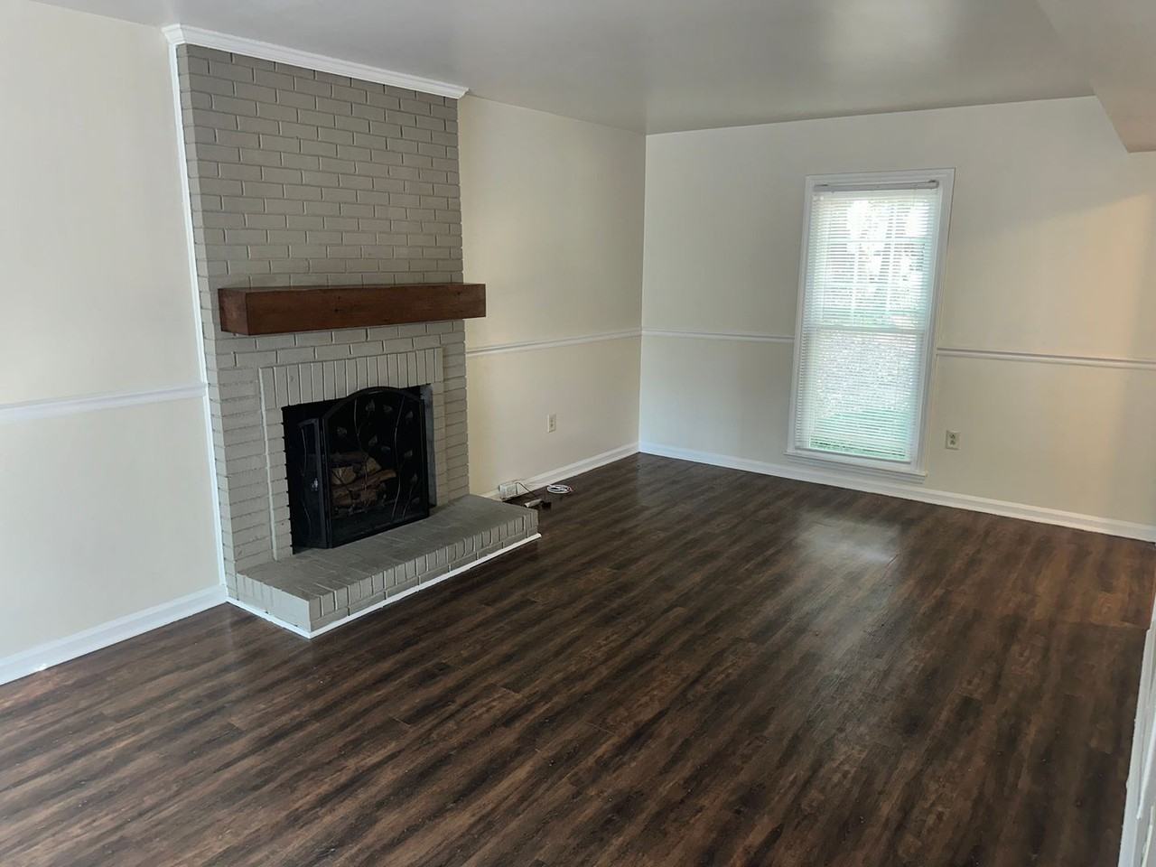 4307 Saxonbury Way - Photo 4 of 22