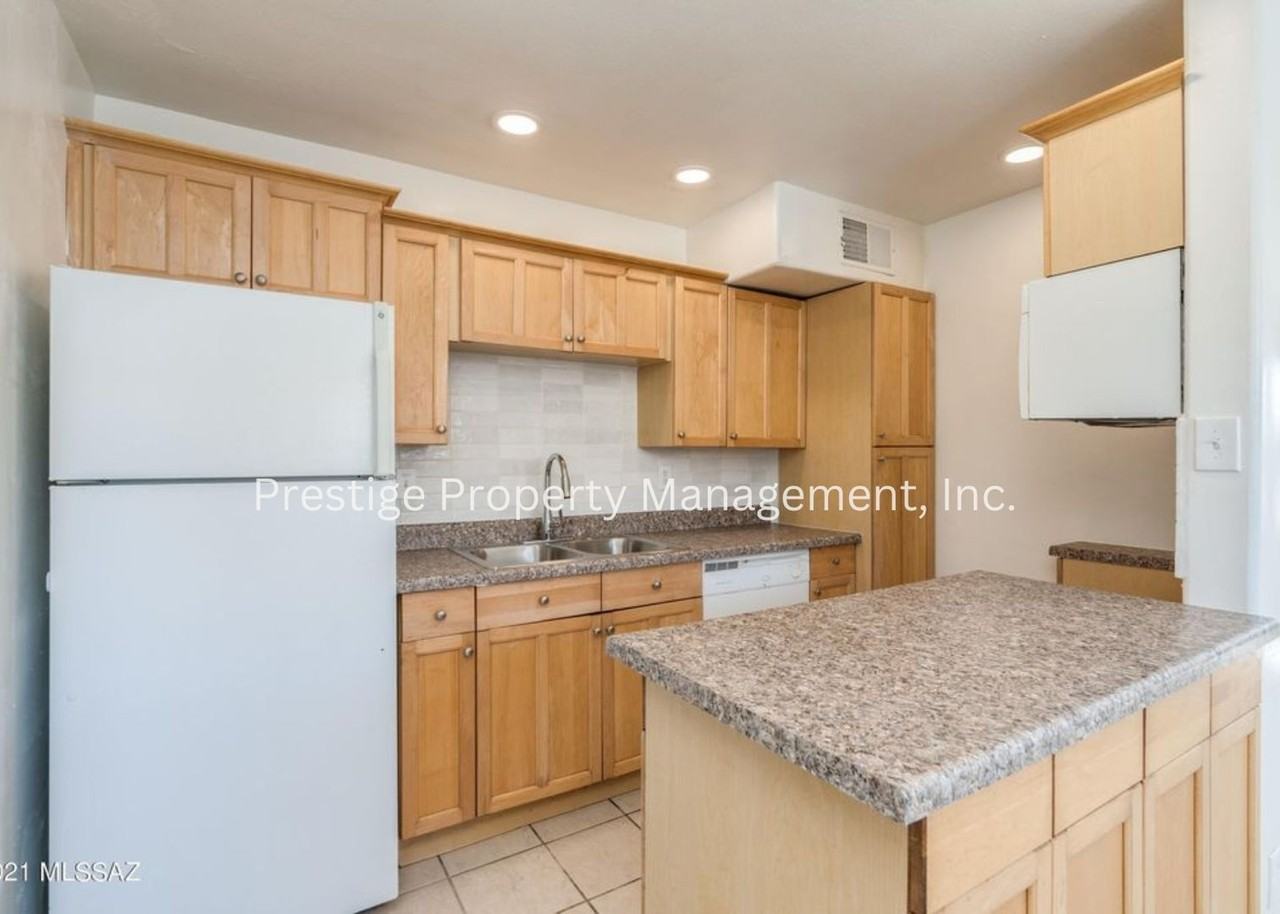 3233 E Bermuda St - Photo 6 of 20