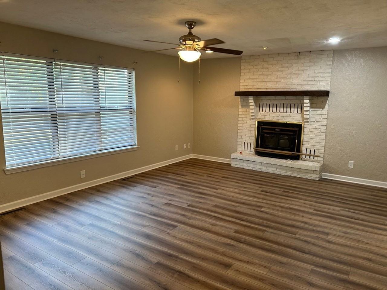 3616 Connecticut Ave - Photo 2 of 5